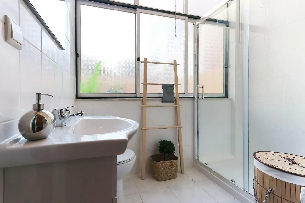 Avenida Liberdade Terrace By Homing Apartment Lisbon